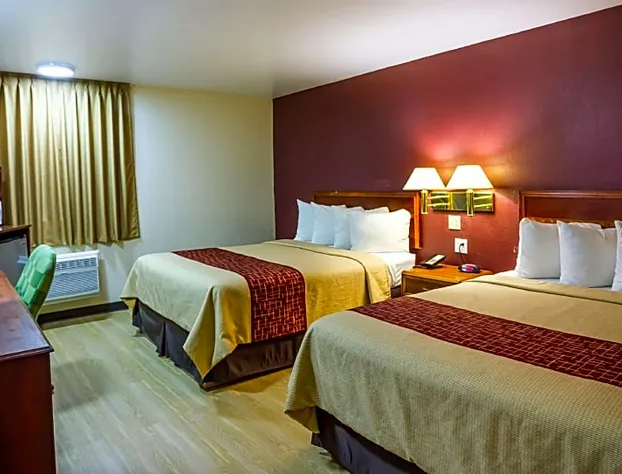 Red Roof Inn & Suites Piqua - I-75 hotel detail image 2