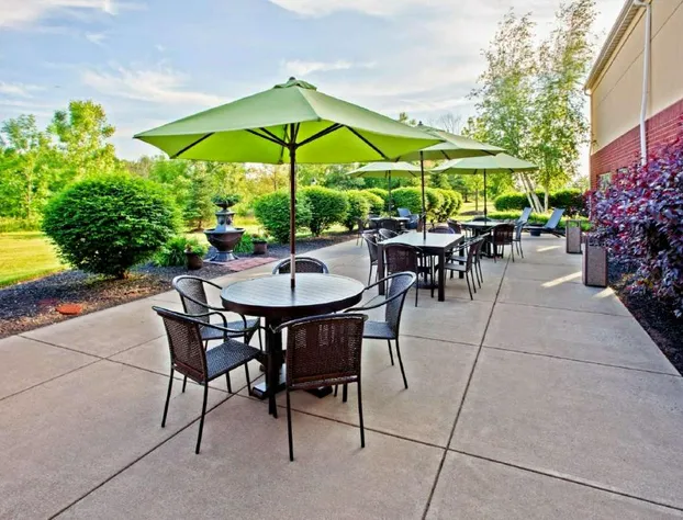 Hampton Inn & Suites Cleveland Southeast/Streetsboro hotel detail image 3