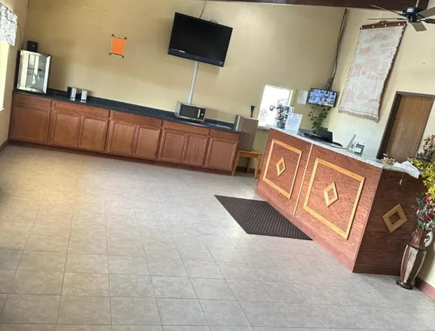 Executive inn hotel detail image 4