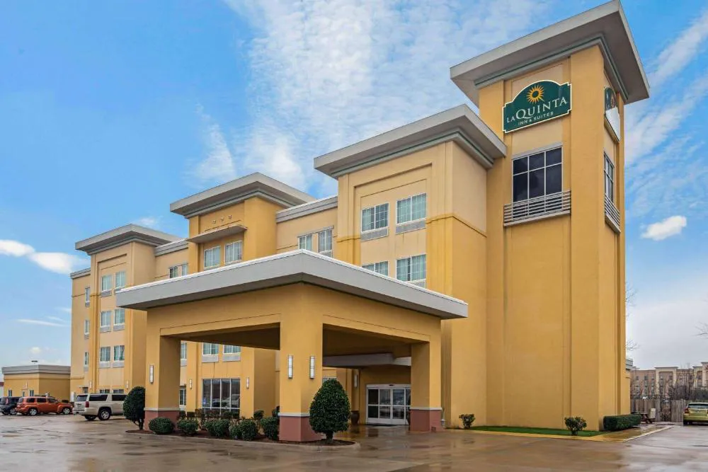 La Quinta Inn & Suites by Wyndham Durant hotel hero