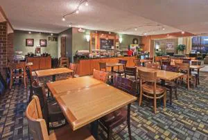 Clarion Pointe OKC Airport hotel detail image 4