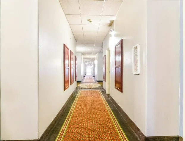 OYO Townhouse Oklahoma City Airport hotel detail image 2