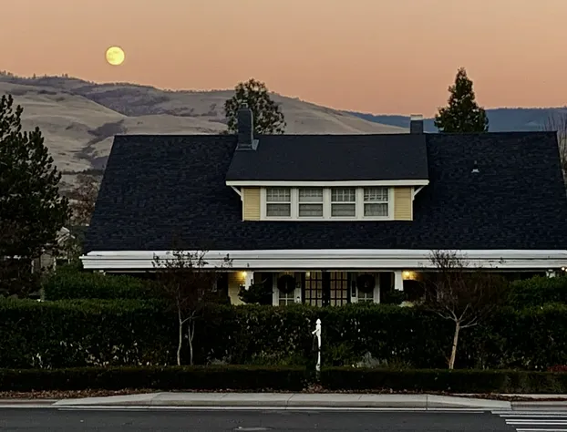 Bayberry Inn B&B and Oregon Wellness Retreat hotel detail image 2