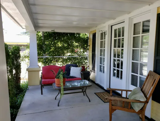 Bayberry Inn B&B and Oregon Wellness Retreat hotel detail image 3