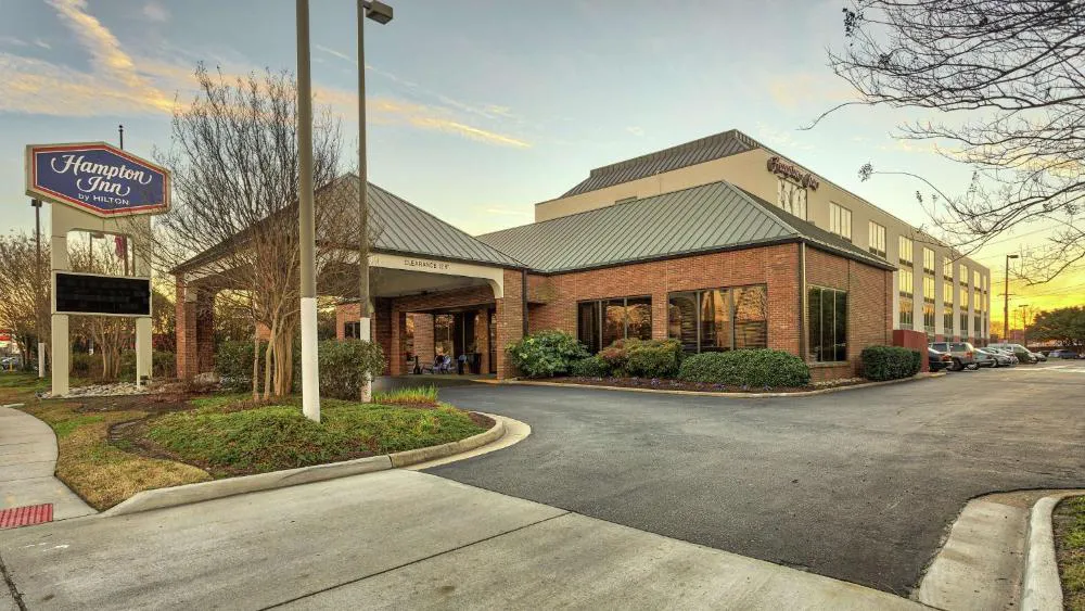 Hampton Inn Norfolk-Naval Base hotel hero