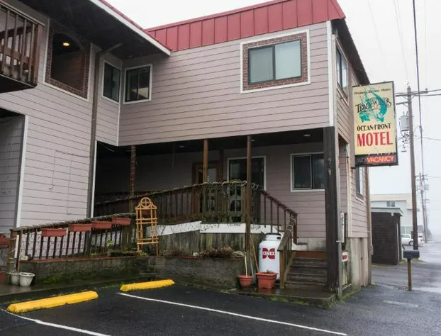 Tradewinds Motel hotel detail image 4