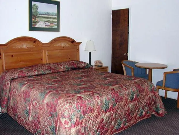 Red Carpet Inn & Suites Morgantown hotel detail image 2