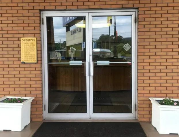 Days Inn by Wyndham Breezewood hotel detail image 3