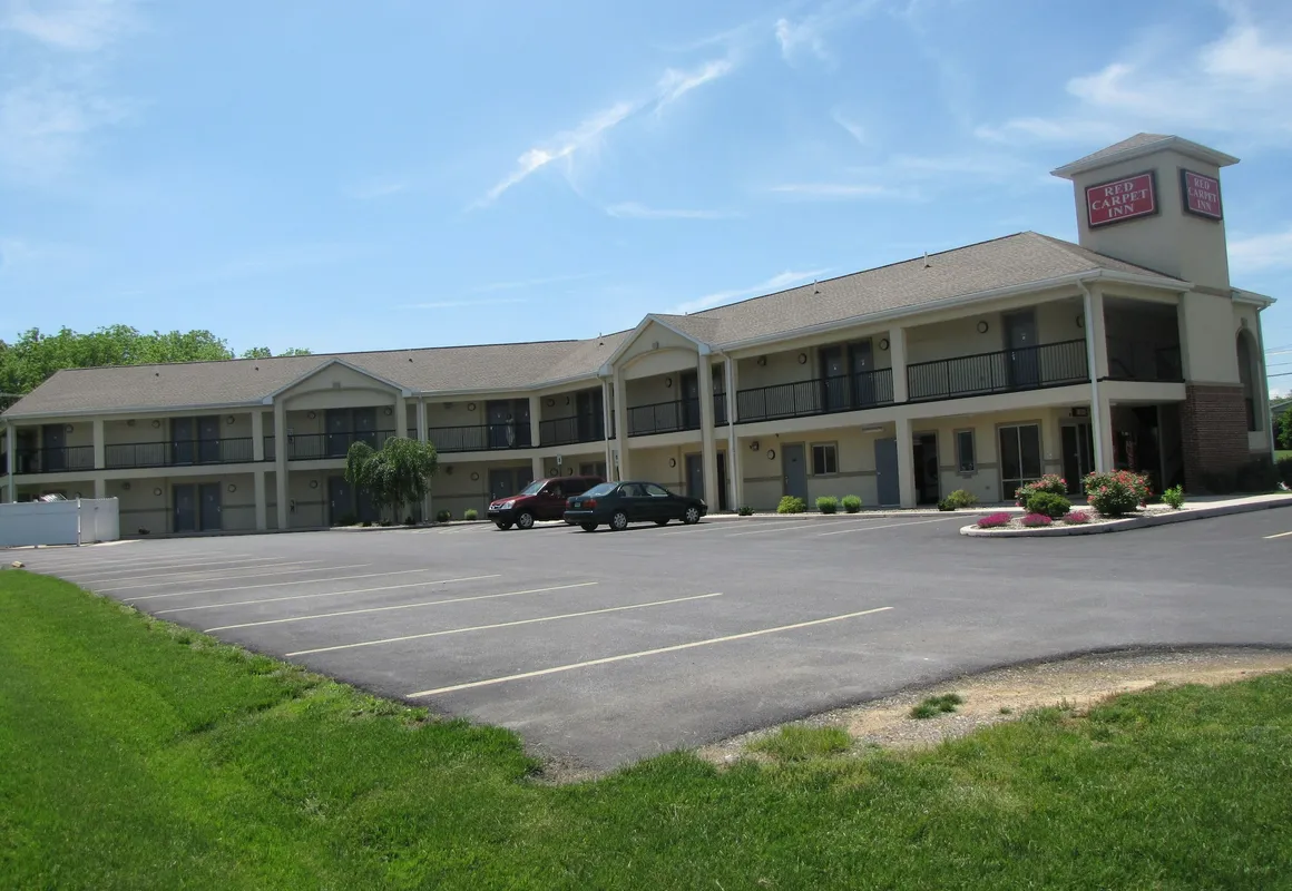 Red Carpet Inn Chambersburg hotel hero