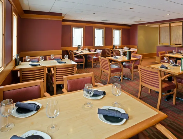 DoubleTree by Hilton Providence Airport Warwick hotel detail image 3