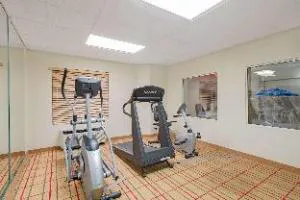 Springhill Suites Pittsburgh Airport hotel detail image 2