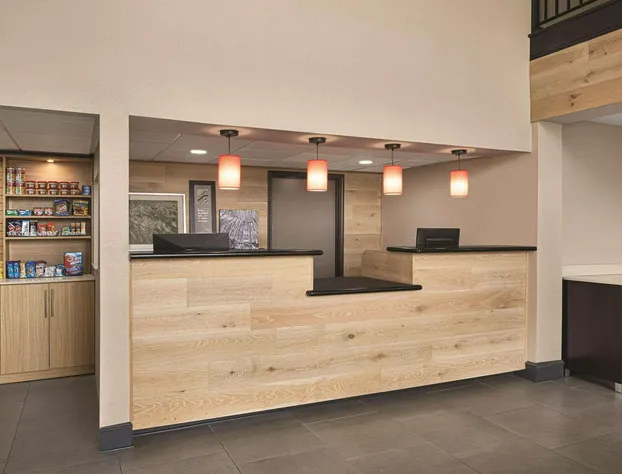 Country Inn & Suites by Radisson, Dunn I-95 hotel detail image 3