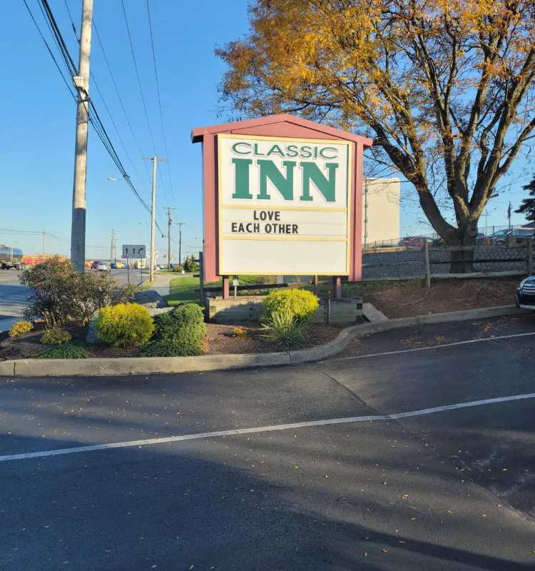 Classic Inn hotel hero