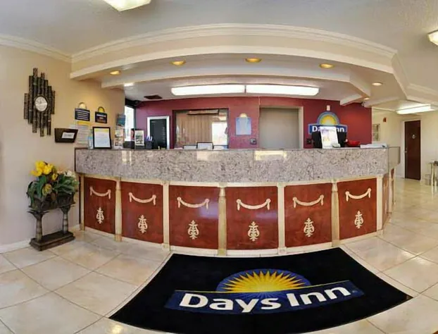 Days Inn by Wyndham Benton hotel detail image 1