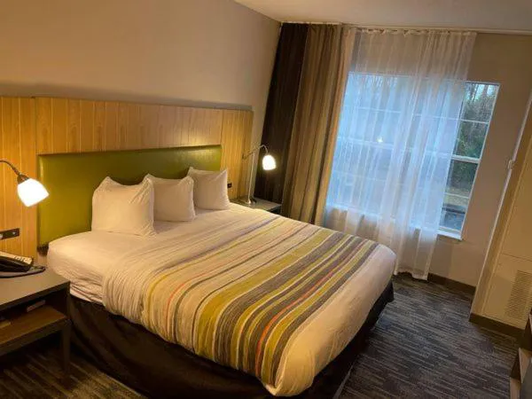 Country Inn & Suites by Radisson, Aiken South hotel detail image 4