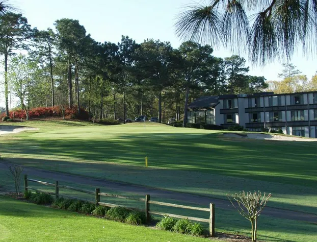 The Inn at Houndslake hotel detail image 4