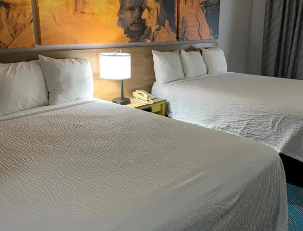 Days Inn by Wyndham Custer hotel detail image 4