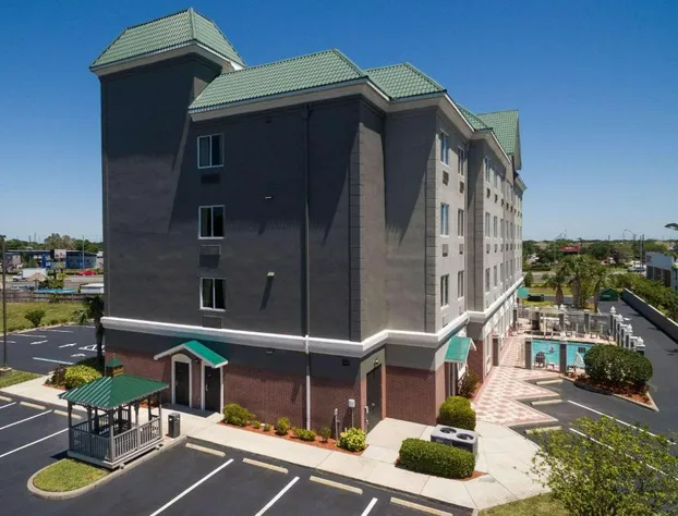 Country Inn & Suites by Radisson, St. Petersburg - Clearwater, FL hotel detail image 3