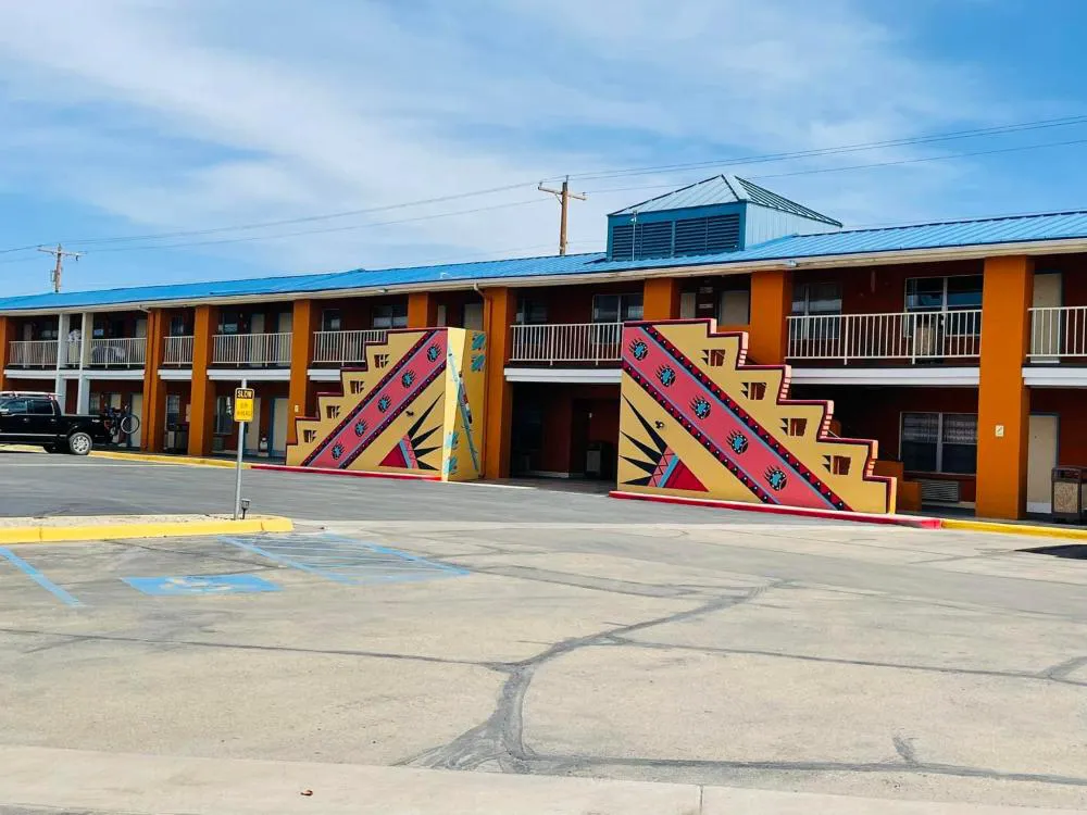 The Classic Desert Aire Hotel hotel hero