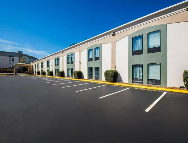 Quality Inn Chattanooga Hamilton Place hotel detail image 1