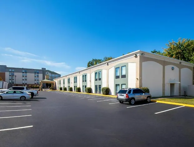 Quality Inn Chattanooga Hamilton Place hotel detail image 2