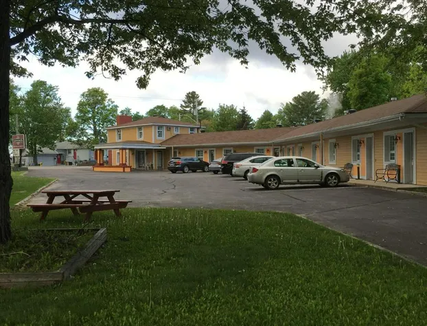 North Bay Inn hotel detail image 4