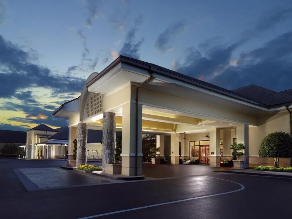 Atlanta Evergreen Lakeside Resort hotel hero