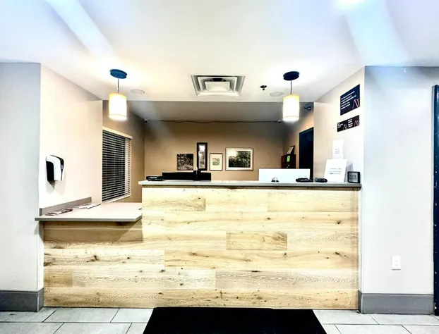 Radiant Inn & Suites hotel detail image 2