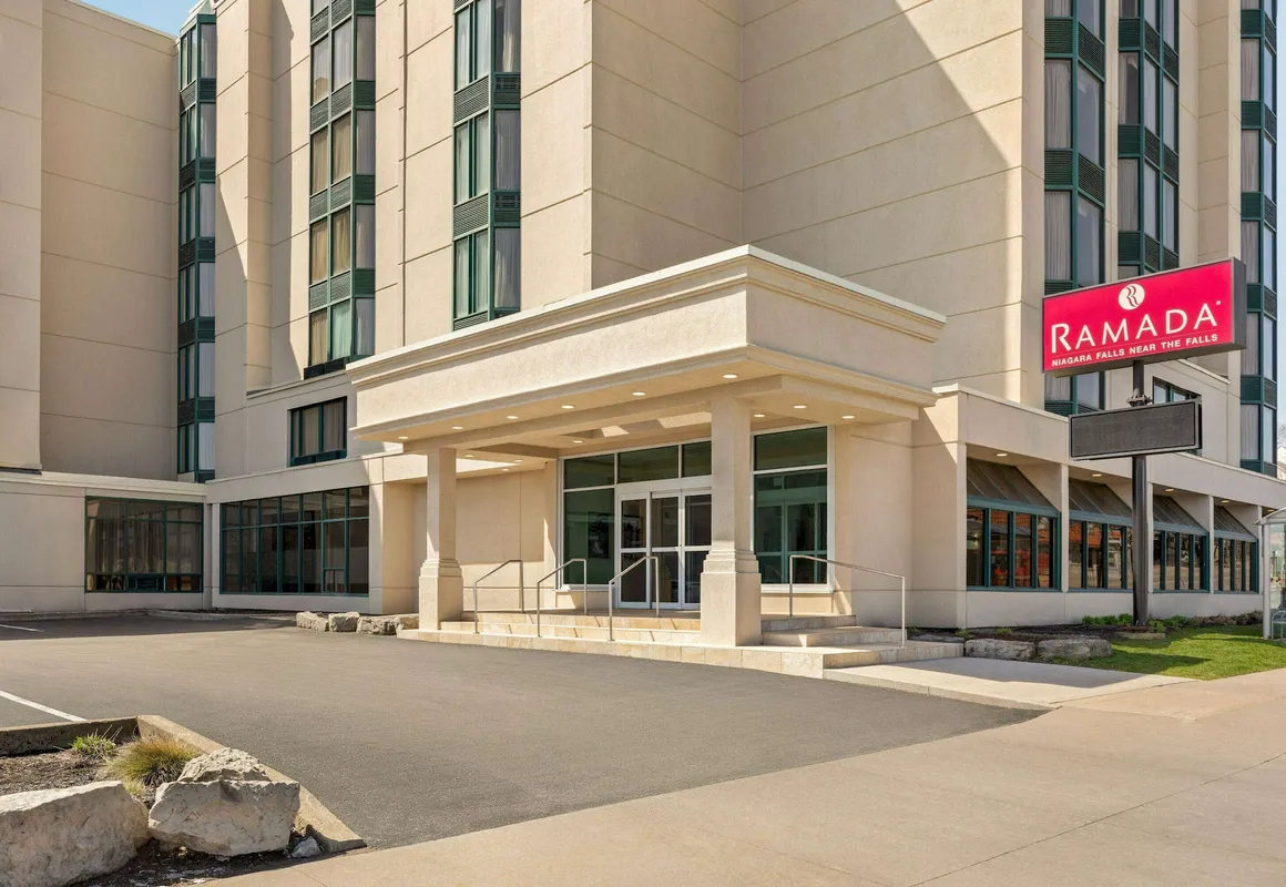 Ramada by Wyndham Niagara Falls Near the Falls hotel hero
