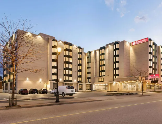 Ramada by Wyndham Niagara Falls Near the Falls hotel detail image 1