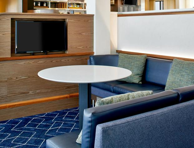 Courtyard by Marriott Memphis Airport hotel detail image 3