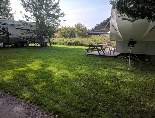 Franklin Motel & Trailer Park hotel detail image 3