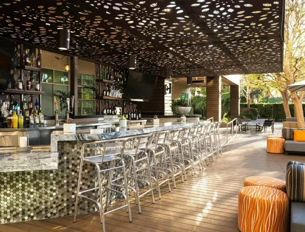 Warner Center Marriott Woodland Hills hotel detail image 1