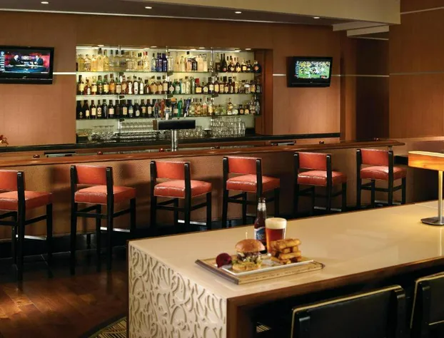 Warner Center Marriott Woodland Hills hotel detail image 2