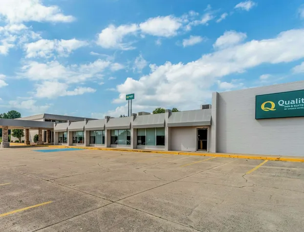 Quality Inn & Suites Vandalia near I-70 and Hwy 51 hotel detail image 4