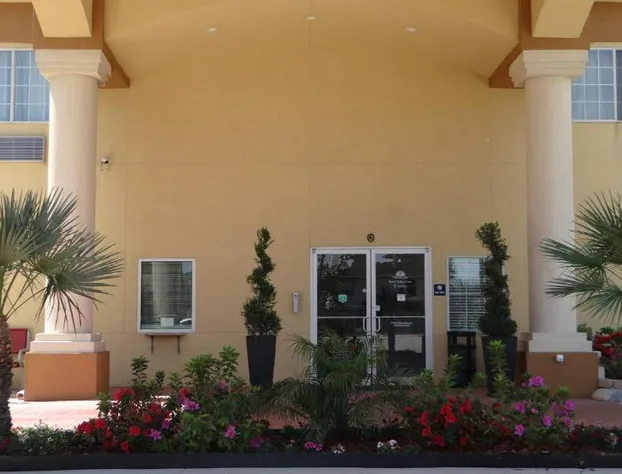 Regency Inn & Suites - Baytown hotel detail image 3