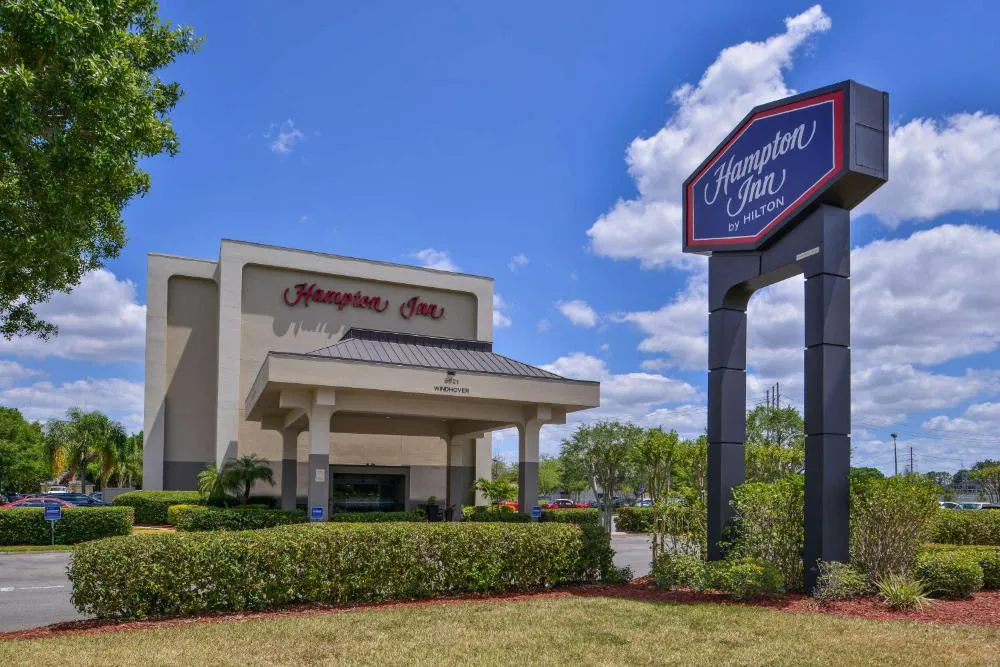 Hampton Inn closest to Universal Orlando hotel hero