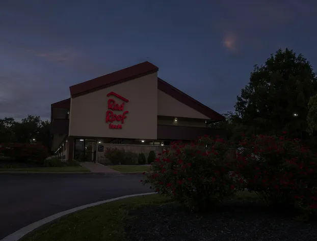 Red Roof Inn Cincinnati East - Beechmont hotel detail image 1