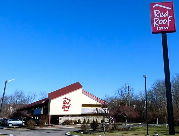 Red Roof Inn Cincinnati East - Beechmont hotel detail image 2