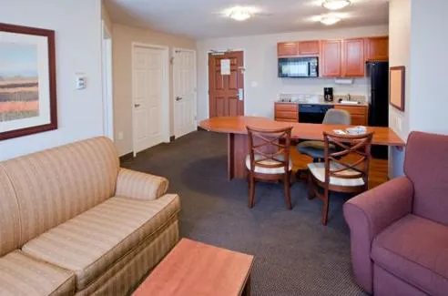 Candlewood Suites Indianapolis Airport by IHG hotel detail image 3