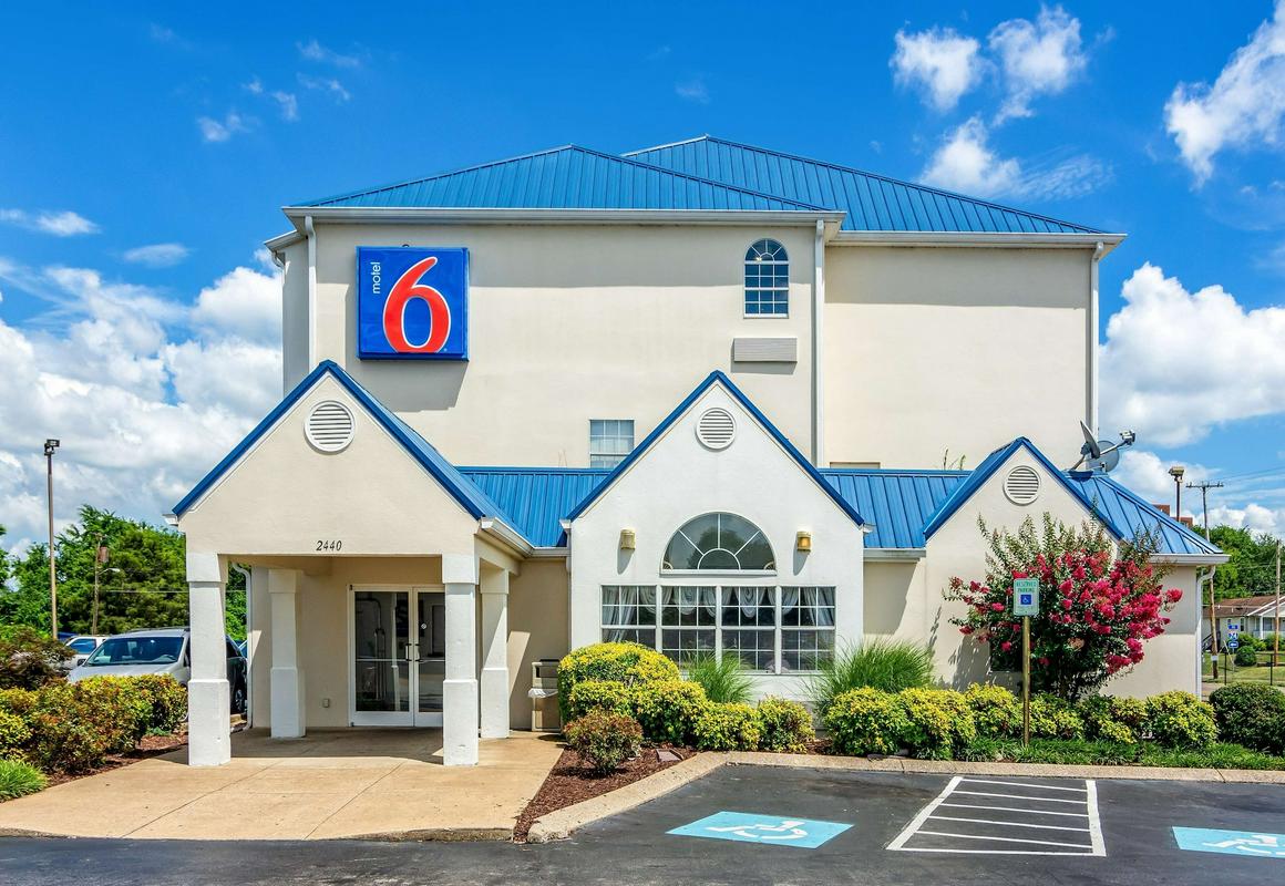 Motel 6 Chattanooga, TN - Downtown hotel hero