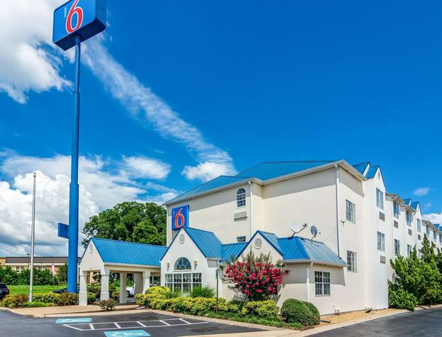 Motel 6 Chattanooga, TN - Downtown hotel detail image 3