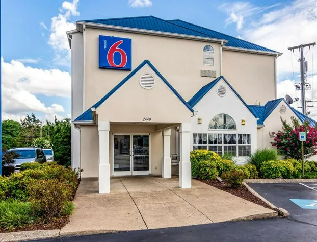 Motel 6 Chattanooga, TN - Downtown hotel detail image 3