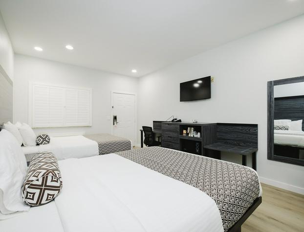 Sapphire Inn and Suites hotel detail image 4