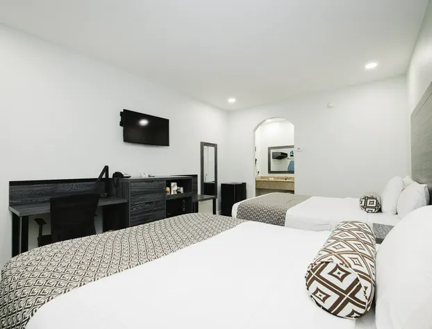 Sapphire Inn and Suites hotel detail image 3