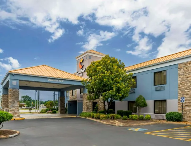 Comfort Inn Brownsville I-40 hotel detail image 4