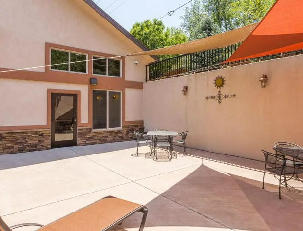 Manitou Pikes Peak Hotel hotel detail image 1