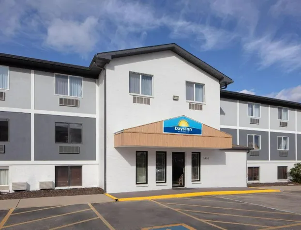 Days Inn by Wyndham Omaha NE hotel detail image 2