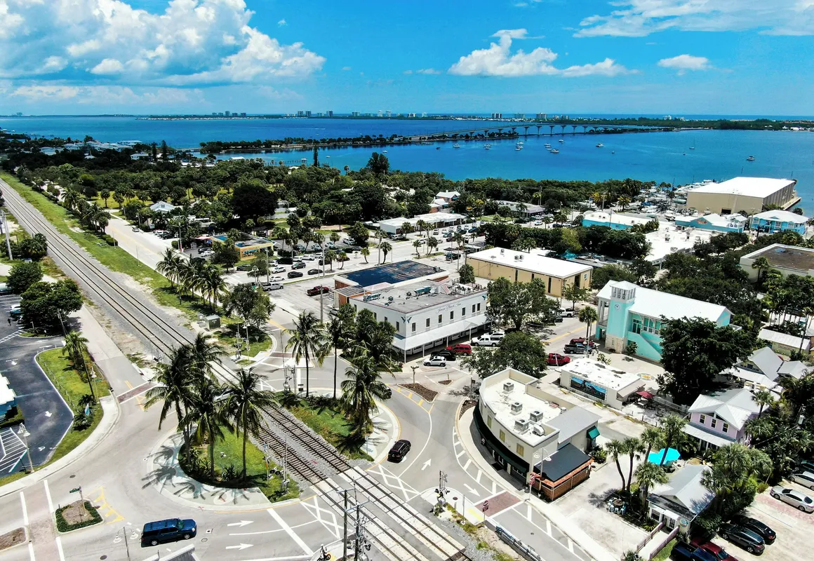 Jensen Beach Inn hotel hero