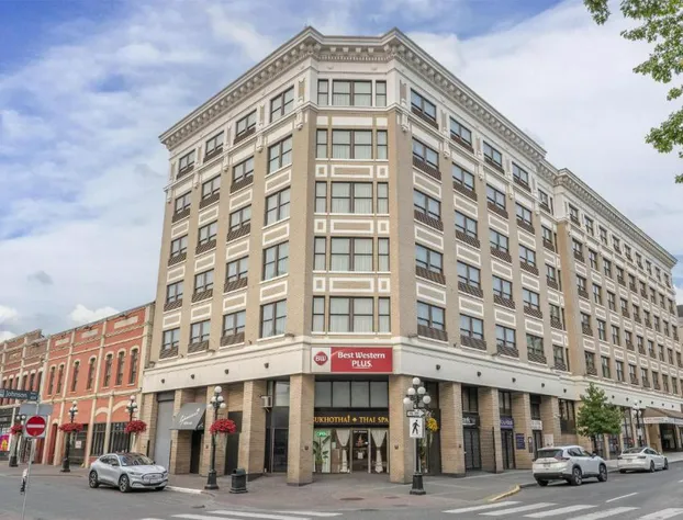 Best Western Plus Carlton Plaza Hotel hotel detail image 2